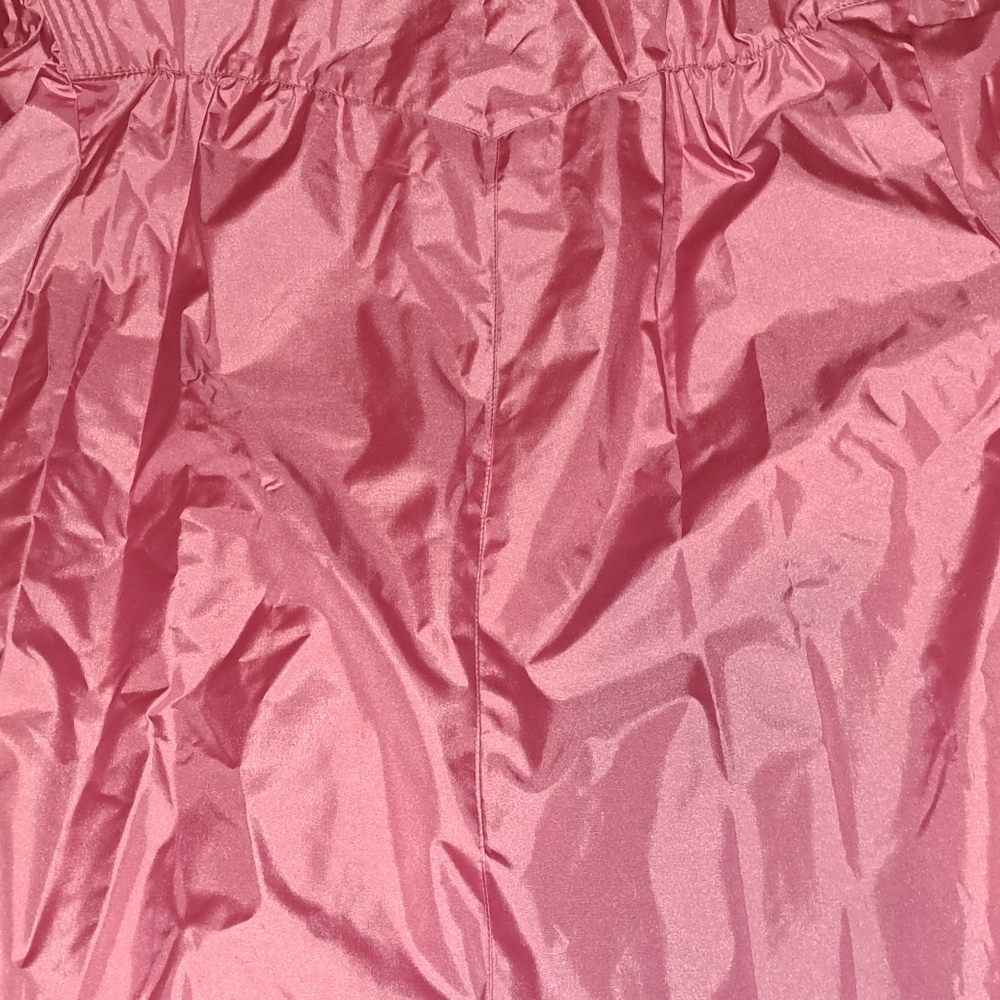 Beautiful raincoat - Picture 4 of 9